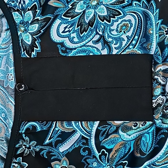 Top - Picture 4 of 12